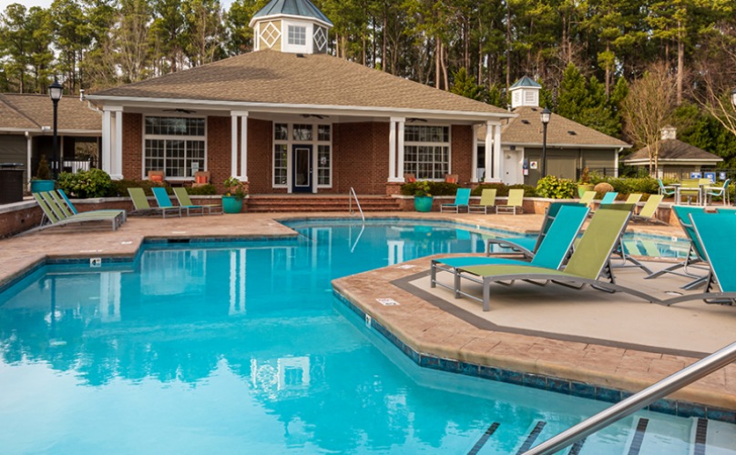 Pool area with ample seating